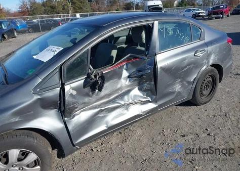 2013 Honda Civic Lx z USA, uszkodzony, nr VIN 2HGFB2F52DH571883